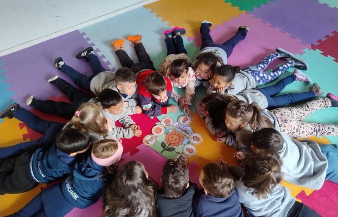 The Beatles no Acordeon e Fabrício Beck, vocalista da Vera Loca, se unem em prol da Abraçaí em show nesta quinta-feira (11)