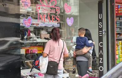 Dia das Mães impulsiona comércio de Caxias, com vendas 2% maiores e ticket acima do esperado