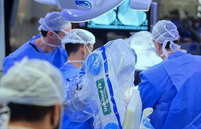 Unimed realiza inédita cirurgia robótica de quadril na Serra Gaúcha