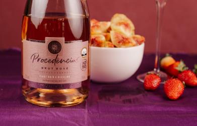 Aurora brinda o verão como marca oficial de espumantes do Planeta Atlântida