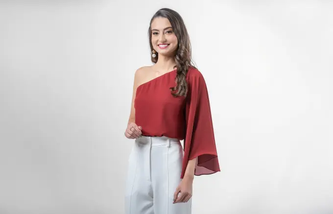 Letícia Comin da Silva é a representante das entidades do comércio no concurso da 35ª Festa Nacional da Uva